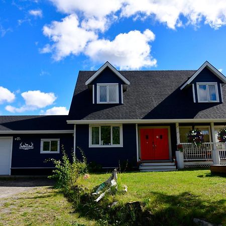 The Blue Cottage B&B Seventy Mile House Экстерьер фото